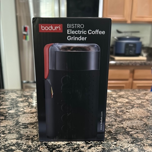 Bodum Bistro Electric Coffee Grinder - Black and Red - Picture 1 of 2